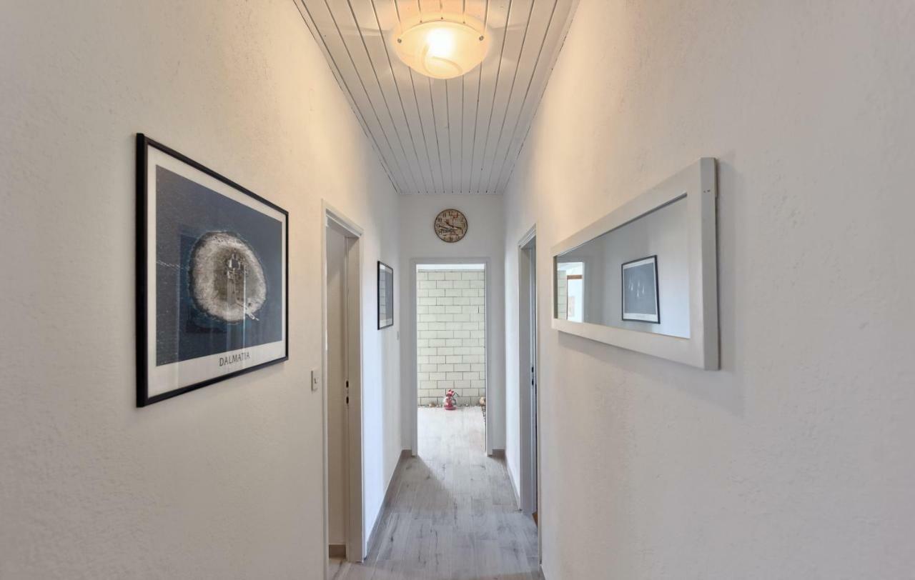 Lantana Apartment Bol Exterior foto